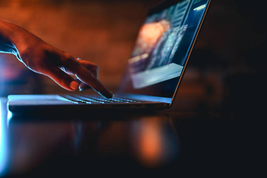 Unlock Explosive LinkedIn Growth with AI-Powered Hacks